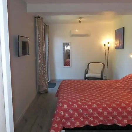 Bed & Breakfast D'hotes L'odalyre 3*